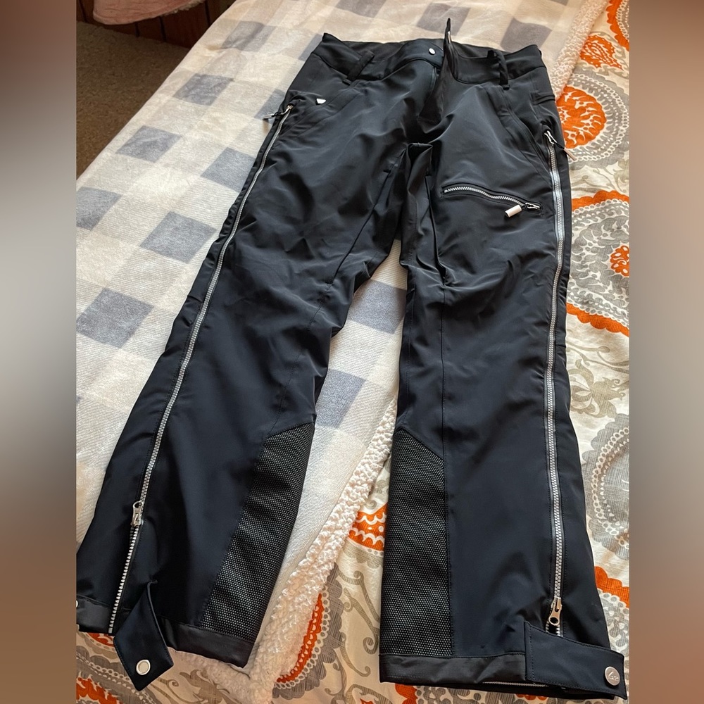 Women’s Sz M Black Ski Pants